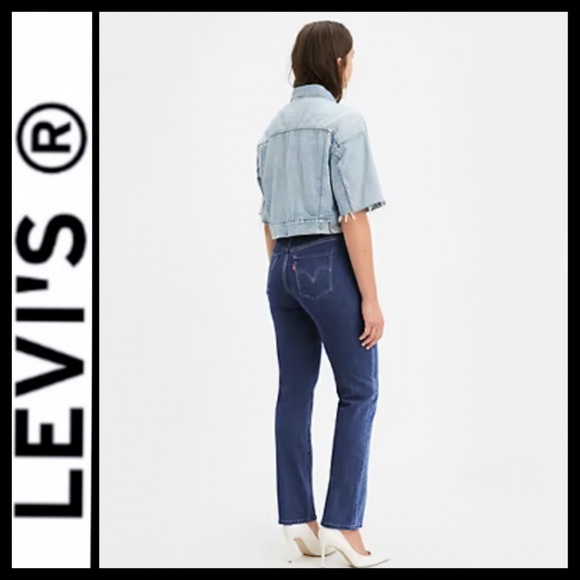 Lev’s Women’s 505 Straight Leg Jeans - Picture 3 of 9